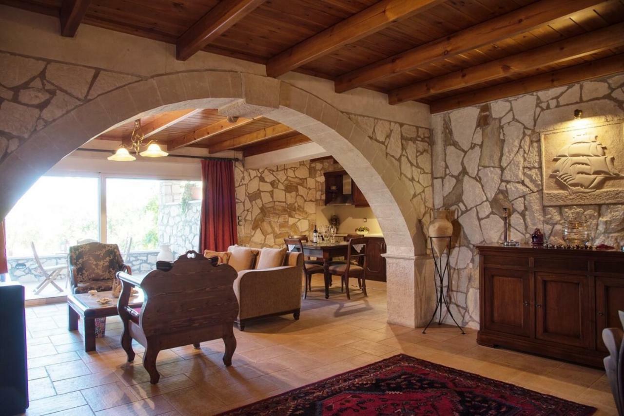 דירות סיטייה Petrinolis Retreat מראה חיצוני תמונה